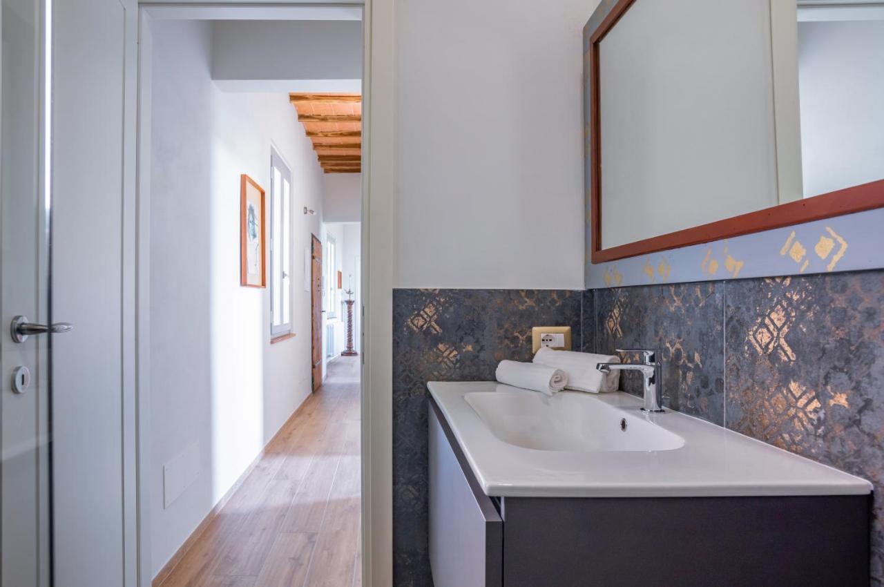 Porta Romana Elegant Apartments With Private Parking! Сиена Екстериор снимка