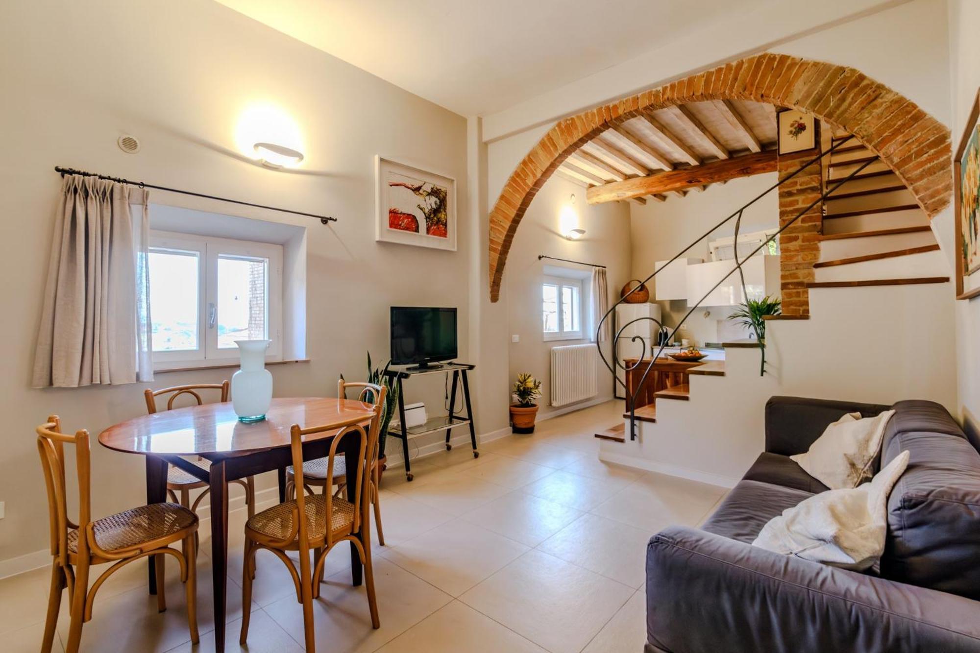 Porta Romana Elegant Apartments With Private Parking! Сиена Екстериор снимка