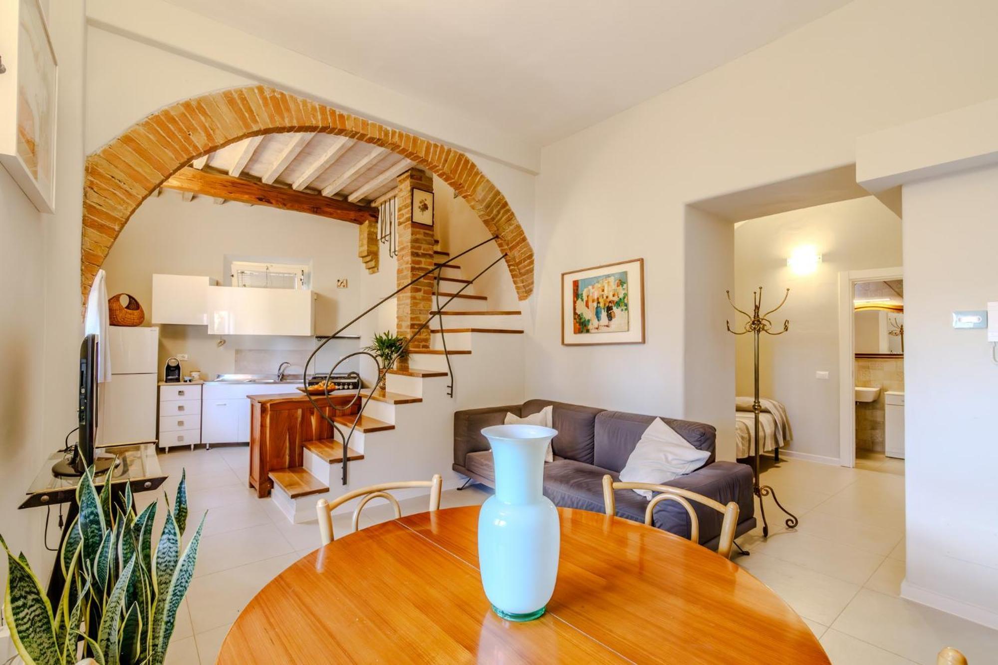 Porta Romana Elegant Apartments With Private Parking! Сиена Екстериор снимка
