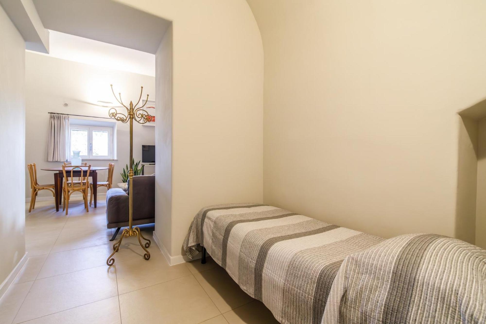 Porta Romana Elegant Apartments With Private Parking! Сиена Екстериор снимка