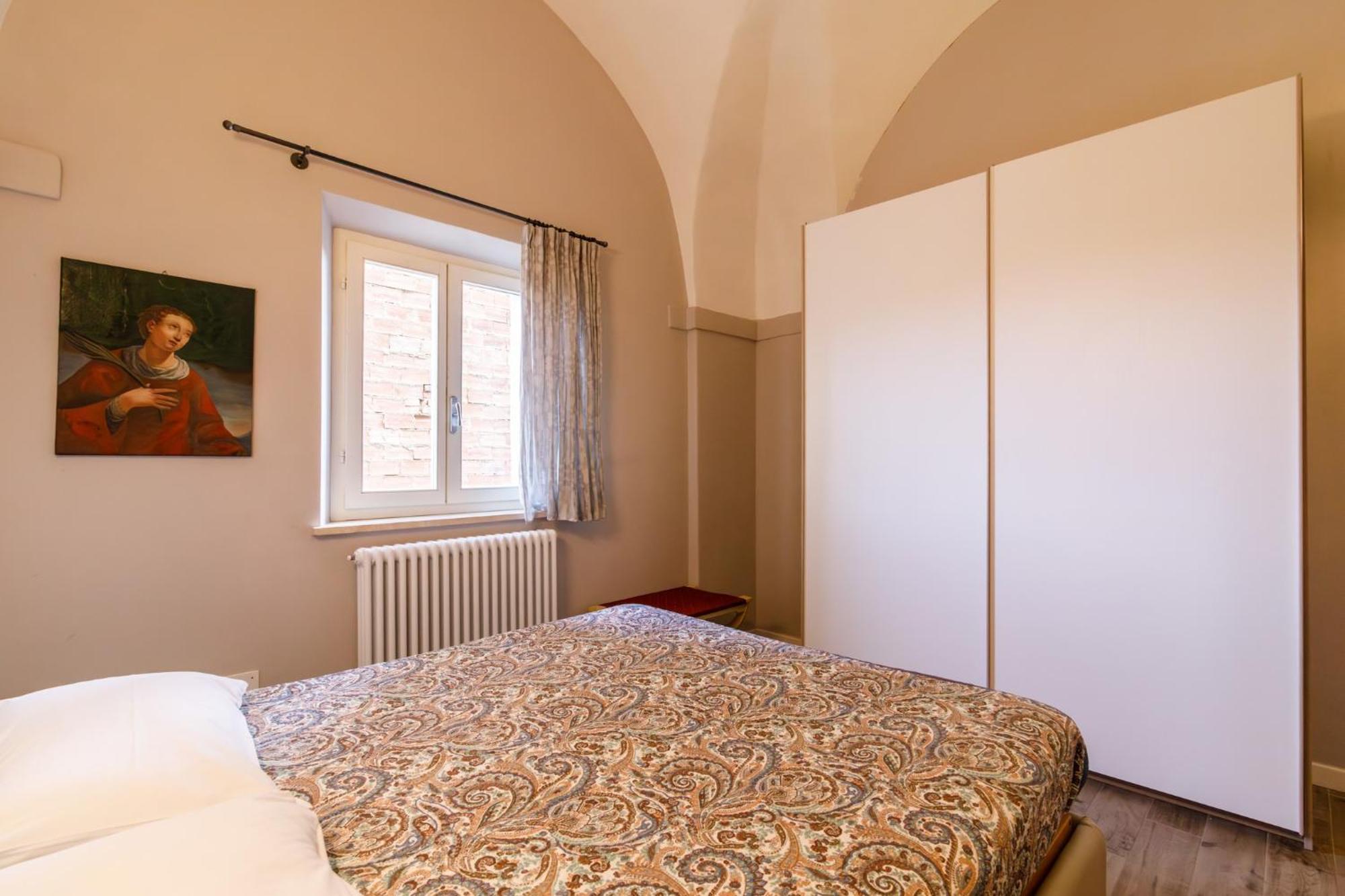Porta Romana Elegant Apartments With Private Parking! Сиена Екстериор снимка