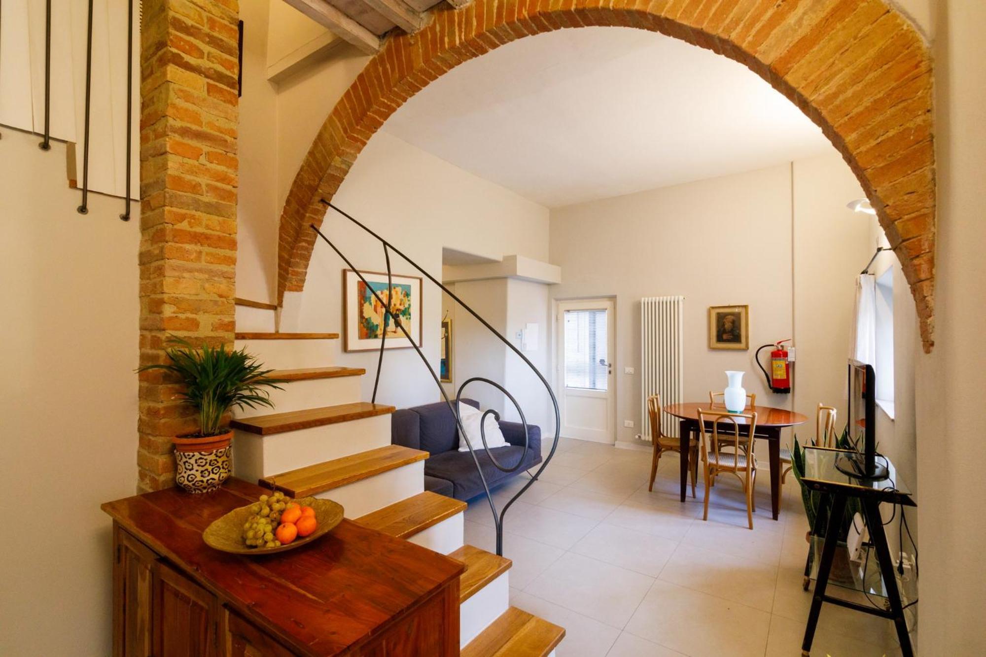 Porta Romana Elegant Apartments With Private Parking! Сиена Екстериор снимка