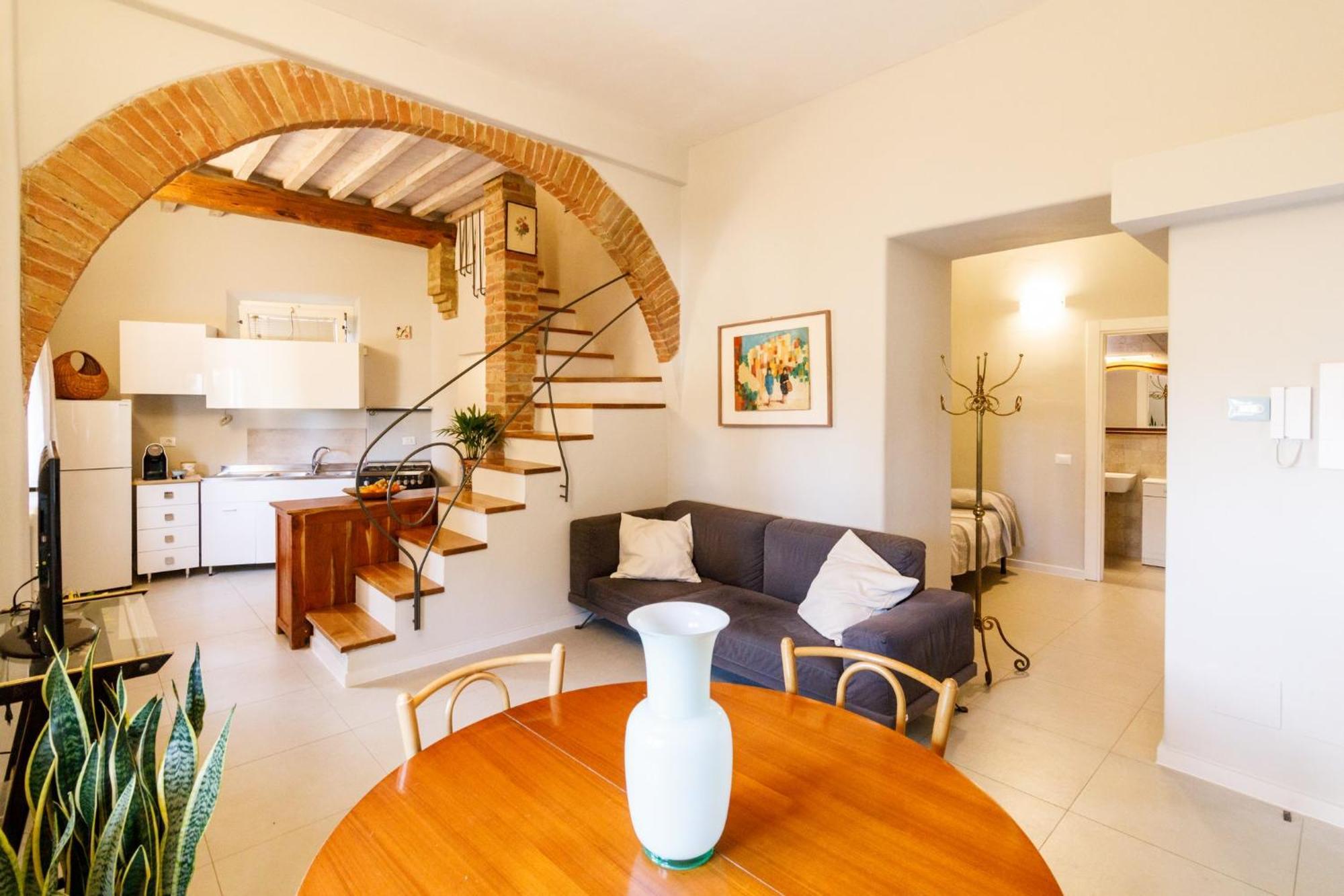 Porta Romana Elegant Apartments With Private Parking! Сиена Екстериор снимка